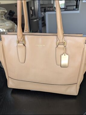 Coach Legacy Candace  Beige  Tote with Gold Hardware.Used In Good Condition.